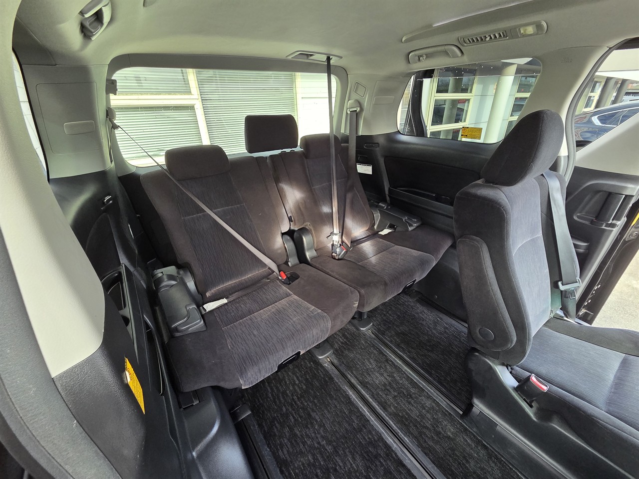 2013 Toyota Alphard