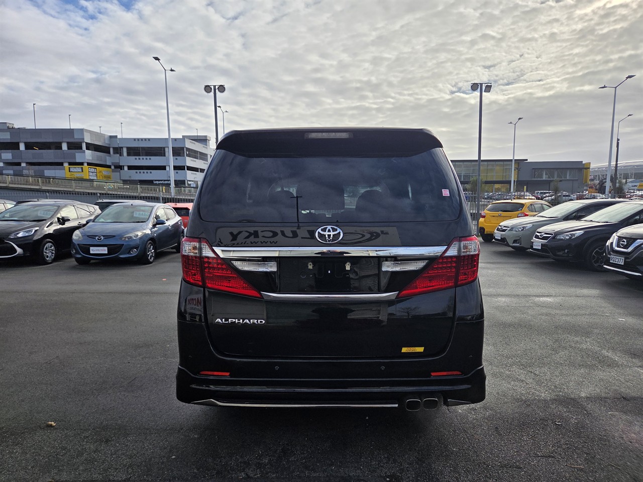 2013 Toyota Alphard