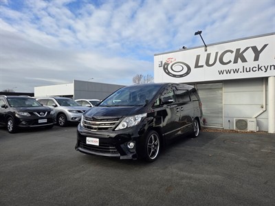 2013 Toyota Alphard - Thumbnail