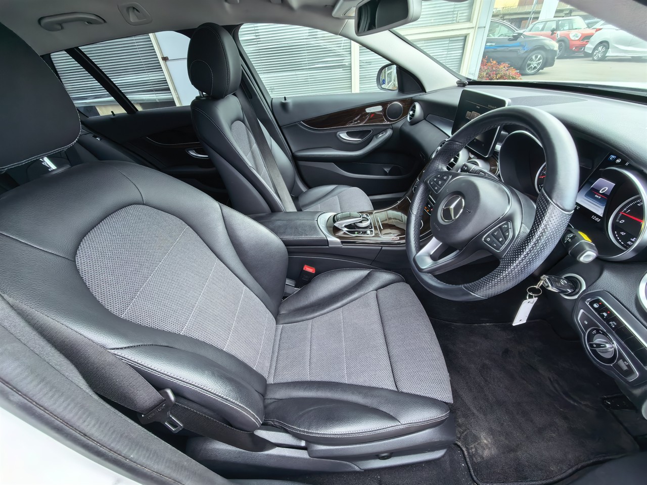 2015 Mercedes-Benz C200