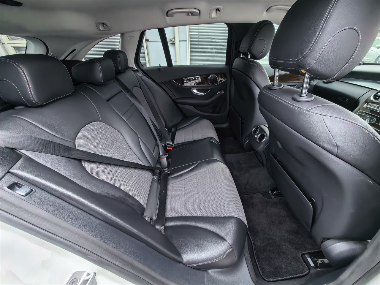 2015 Mercedes-Benz C200