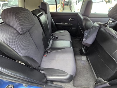 2004 Nissan Tiida - Thumbnail