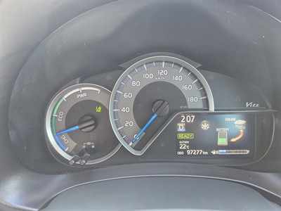 2017 Toyota Vitz - Thumbnail