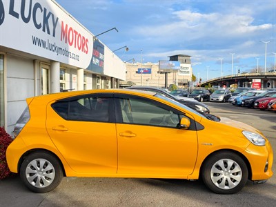 2014 Toyota Aqua - Thumbnail