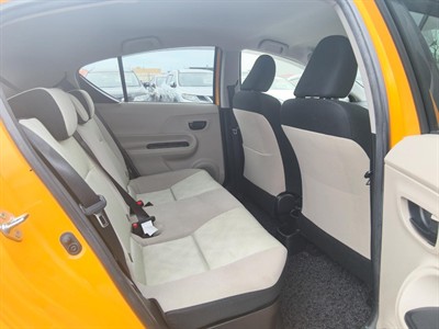2014 Toyota Aqua - Thumbnail