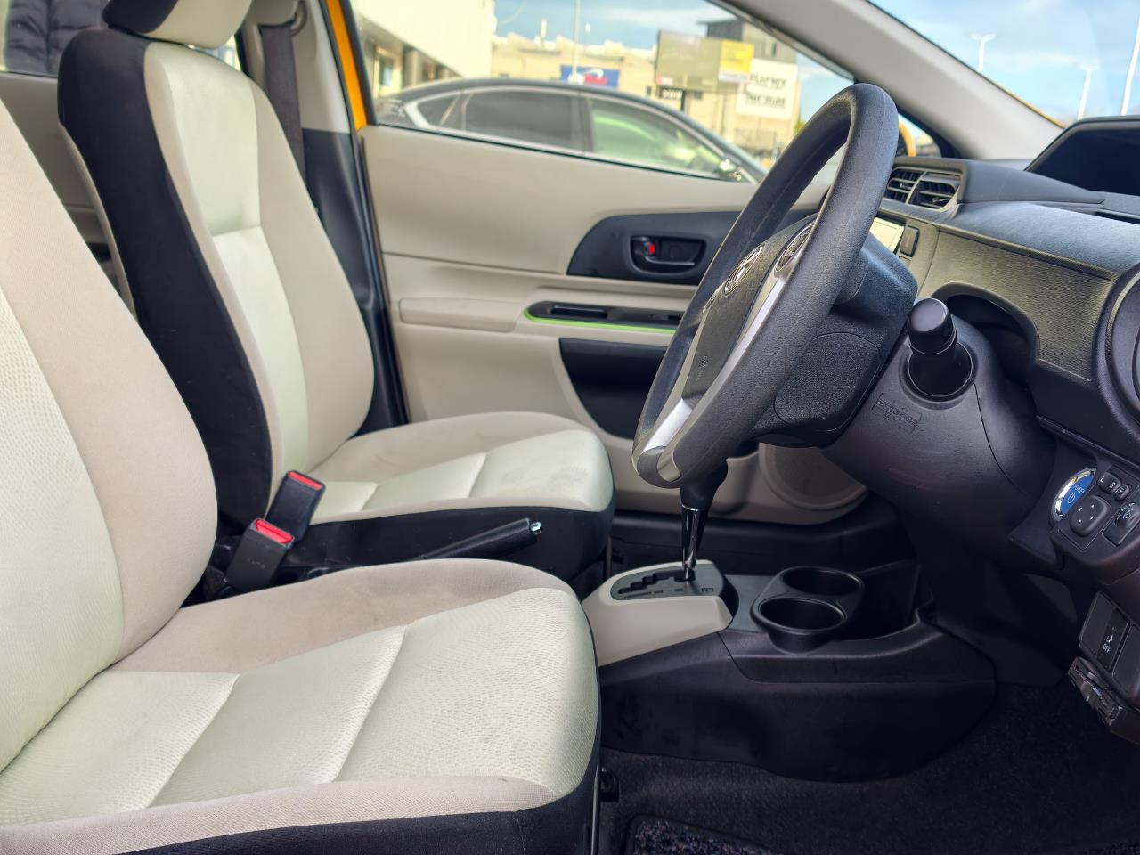 2014 Toyota Aqua