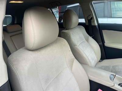 2012 Toyota AVENSIS - Thumbnail