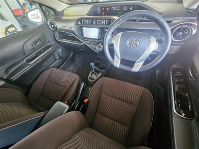 2016 Toyota Aqua - Thumbnail