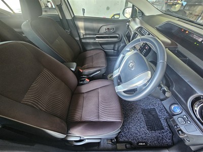 2016 Toyota Aqua - Thumbnail