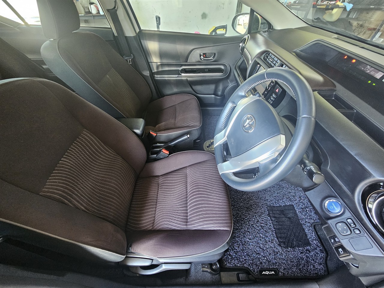 2016 Toyota Aqua