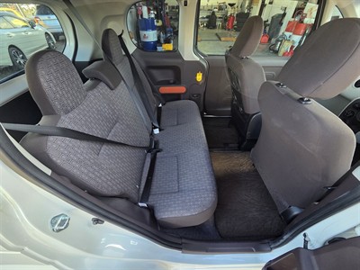 2015 Toyota Spade - Thumbnail