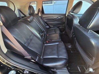 2016 Nissan X-TRAIL - Thumbnail