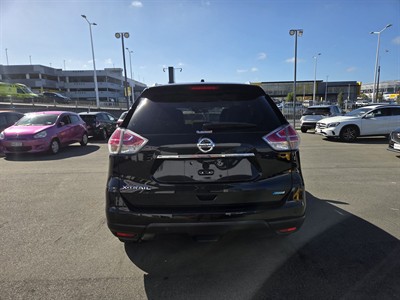 2016 Nissan X-TRAIL - Thumbnail