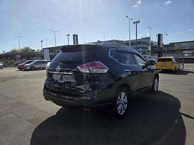 2016 Nissan X-TRAIL - Thumbnail