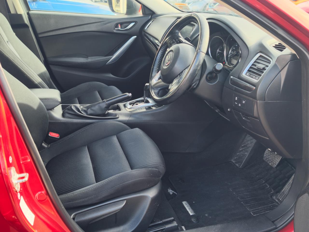 2013 Mazda Atenza