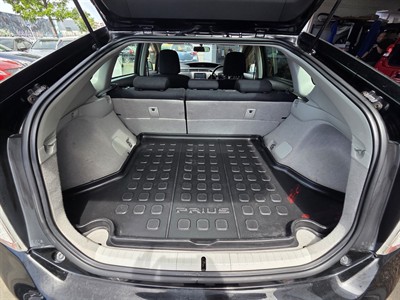 2012 Toyota Prius - Thumbnail