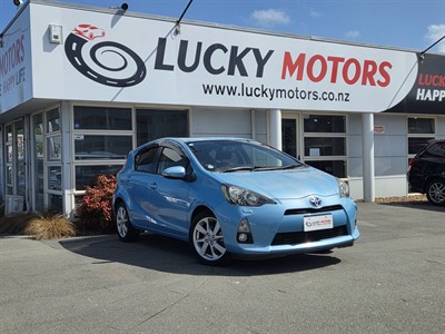 2012 Toyota Aqua - Thumbnail