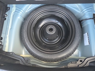 2012 Toyota Aqua - Thumbnail