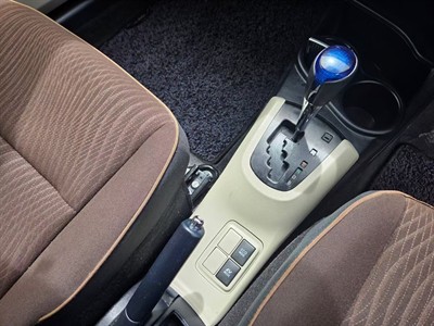 2012 Toyota Aqua - Thumbnail