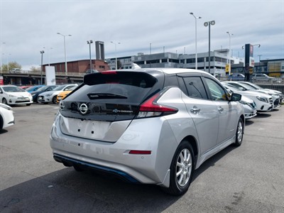 2021 Nissan LEAF - Thumbnail