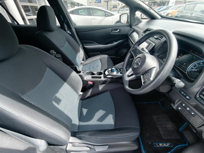 2021 Nissan LEAF - Thumbnail