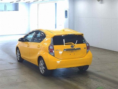 2012 Toyota Aqua - Thumbnail