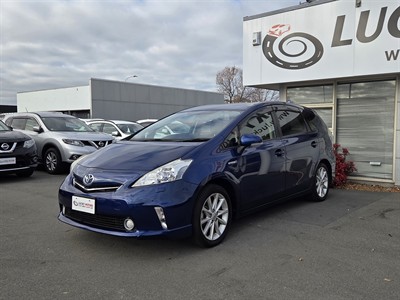 2013 Toyota Prius - Thumbnail