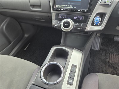 2013 Toyota Prius - Thumbnail
