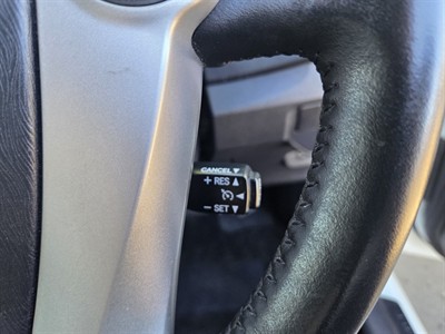 2014 Toyota Prius - Thumbnail