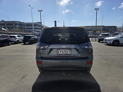 2006 Mitsubishi OUTLANDER - Thumbnail