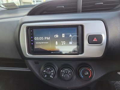 2016 Toyota Vitz - Thumbnail