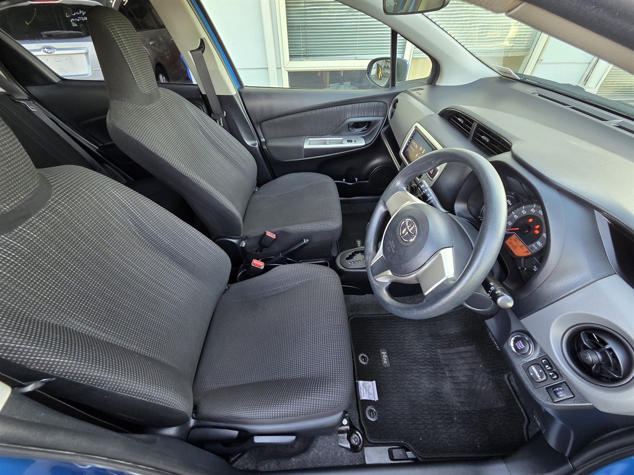 2016 Toyota Vitz
