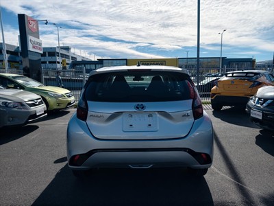 2023 Toyota Aqua - Thumbnail