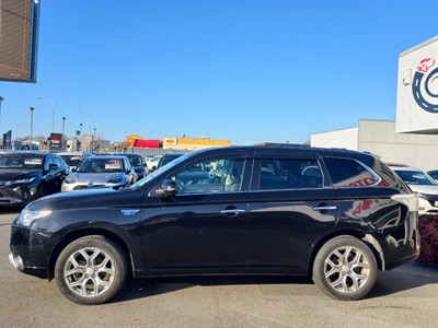 2014 Mitsubishi OUTLANDER - Thumbnail