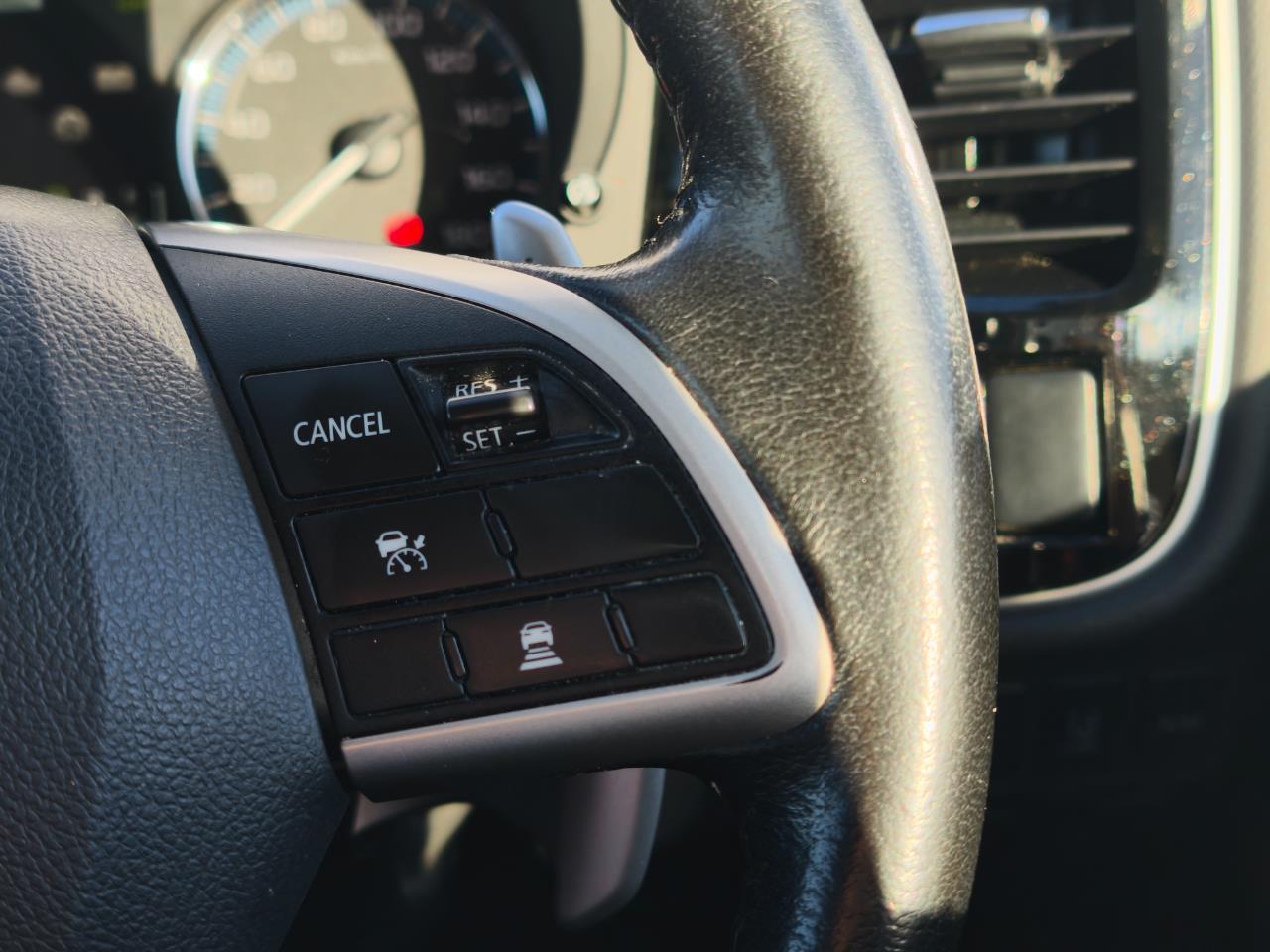 2014 Mitsubishi OUTLANDER