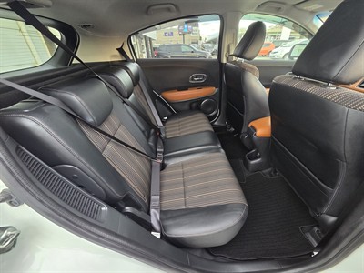 2015 Honda VEZEL - Thumbnail