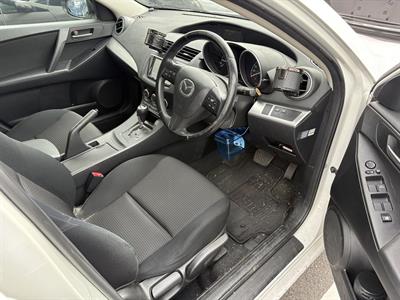 2012 Mazda AXELA - Thumbnail