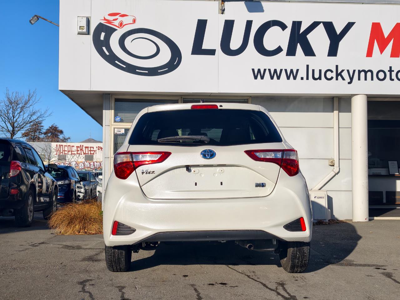 2017 Toyota Vitz