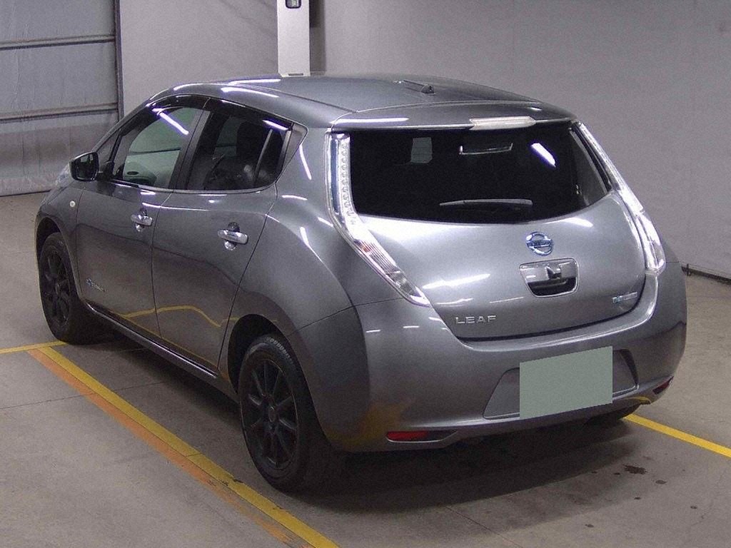 2016 Nissan LEAF