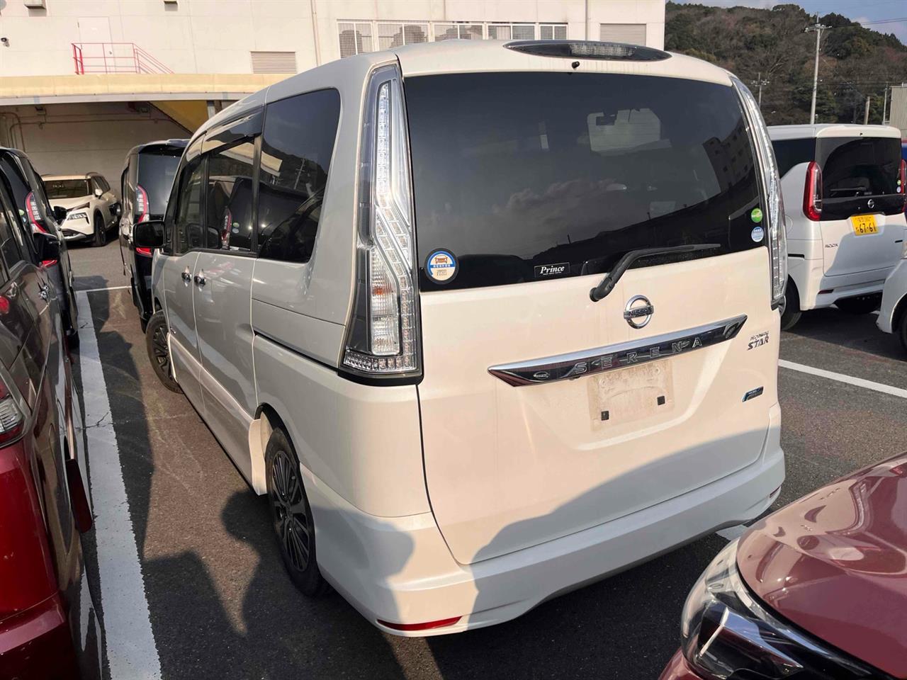 2015 Nissan Serena