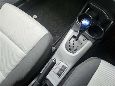 2012 Toyota Aqua - Thumbnail