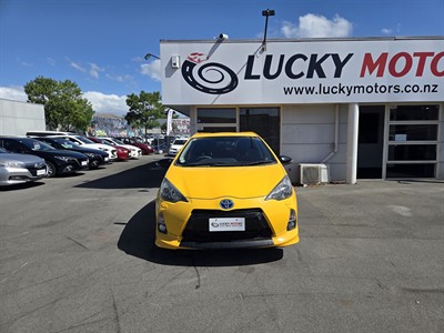 2012 Toyota Aqua - Thumbnail