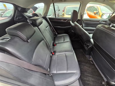 2015 Subaru OUTBACK - Thumbnail