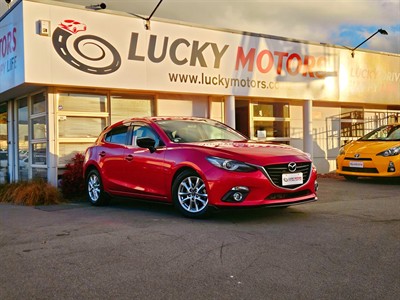 2015 Mazda AXELA