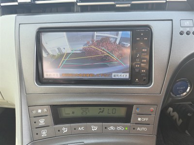 2013 Toyota Prius - Thumbnail