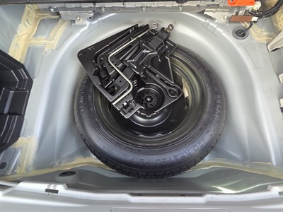 2013 Toyota Prius - Thumbnail