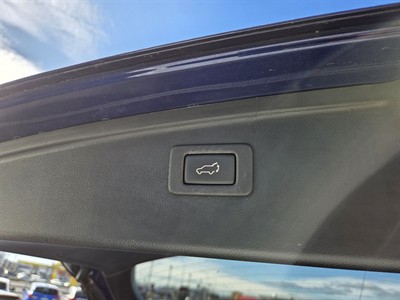 2015 Subaru OUTBACK - Thumbnail