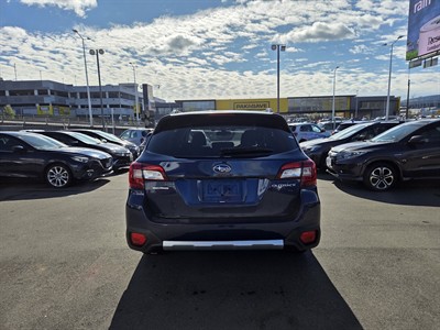 2015 Subaru OUTBACK - Thumbnail