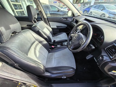 2013 Subaru EXIGA - Thumbnail