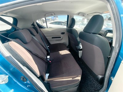 2012 Toyota Aqua - Thumbnail